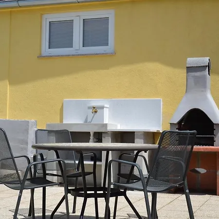 Willa Danica Labin (Istria)