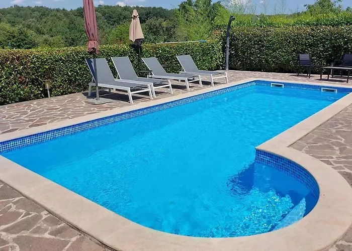 Вилла Danica Лабин