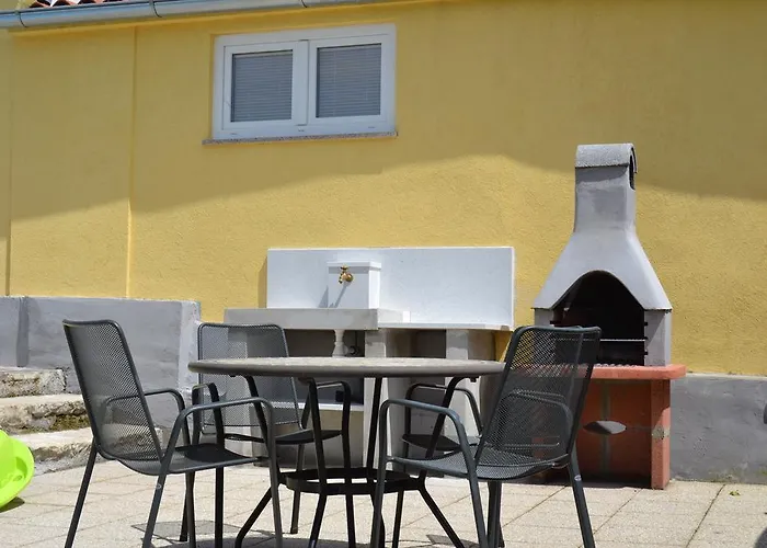 Вилла Danica Лабин